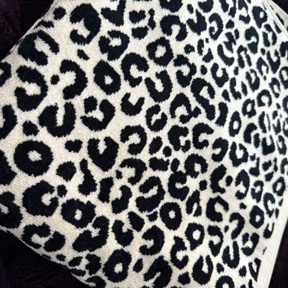 Bianca Portugal Leopard Towel Set 6pc Luxury Bath Hand Tip Towels reversable - Picture 9 of 9